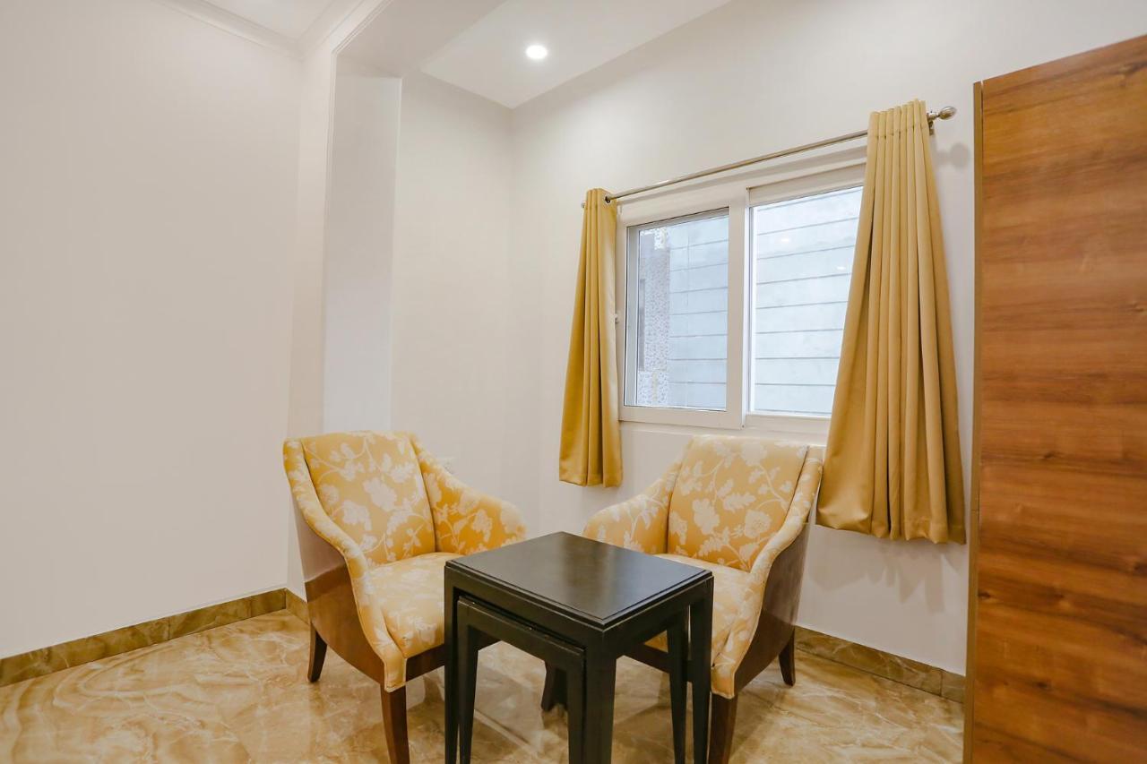Отель Fabexpress Taj Residency Near Yashobhoomi Convention Centre Дели Экстерьер фото